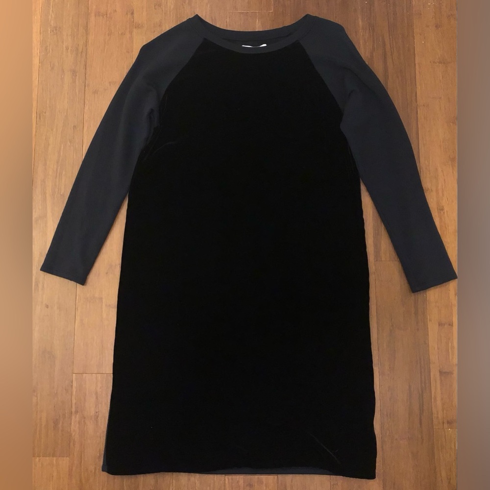 Velvet by Graham Spencer Dress Soft Velvet Stretch Black Holiday Cozy XS